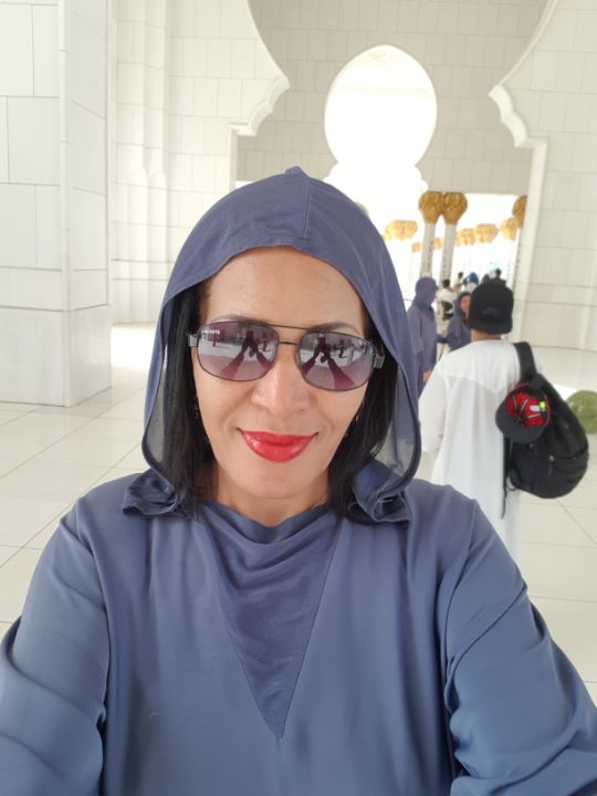 @ Sheikh Zayed Grand Mosque - Abu Dhabi U.A.E/ Solo travel the good the bad and the better you