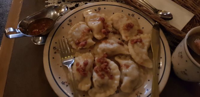 POLISH DUMPLINGS, 28 safety tips for solo travellers