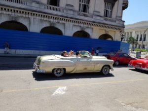 guide to a solo vacation in Havana Cuba,Classic 19th century cars in Havana Cuba