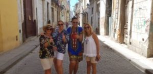 guide to a solo vacation in Havana Cuba,Ladies in Havana from Turkey