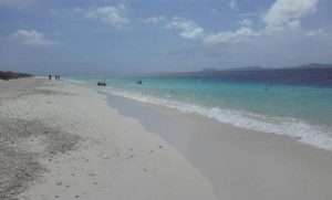 No Name Beach – Klein Bonaire. solo travel in Caribbean and Americas