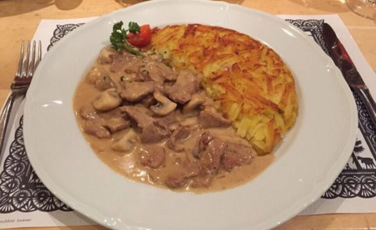 what you should know before visiting Switzerland. Geschnetzeltes - a popular Swiss dish