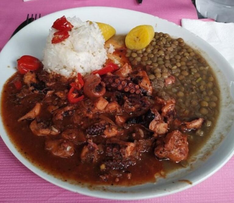 Lambis. Martinique, the Caribbean Island of Flowers