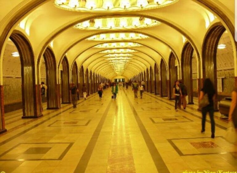 Moscow's Subway. 12 must see bucket list countries