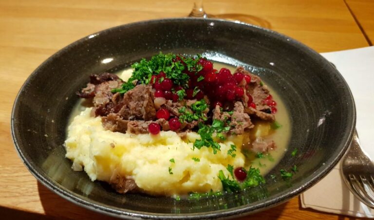 Poronkaristys (Sauteed Reindeer). Finland is the happiest country on earth